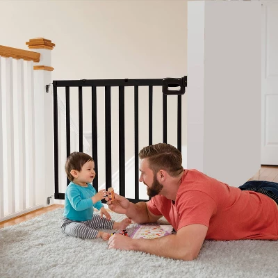 Summer Infant Deluxe Stairway Simple To Secure Wood Baby Gate - White 1 Summer Infant Deluxe Stairway Simple To Secure Wood Baby Gate - White