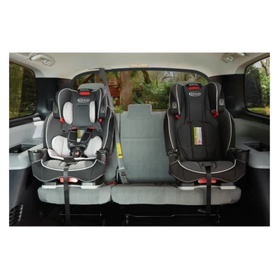 Graco SlimFit 3-in-1 Convertible Car Seat 4 Graco SlimFit 3-in-1 Convertible Car Seat - Image 4