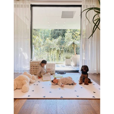 LITTLE Bot Ofie Playmat - Zen Line + Triangle 1 LITTLE Bot Ofie Playmat - Zen Line + Triangle