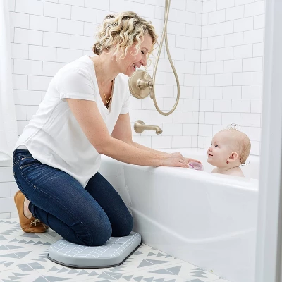 Puj Baby Bath Kneeler - Gray 2 Puj Baby Bath Kneeler - Gray - Image 2