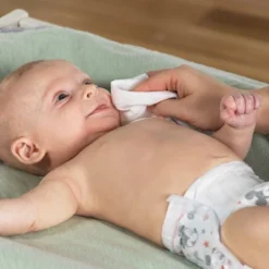 Huggies Simply Clean Unscented Baby Wipes 11 Flip-Top Packs (704ct) -Baby Products GUEST 5c686f42 4d18 4e4f a465 9dfe7fab80b5