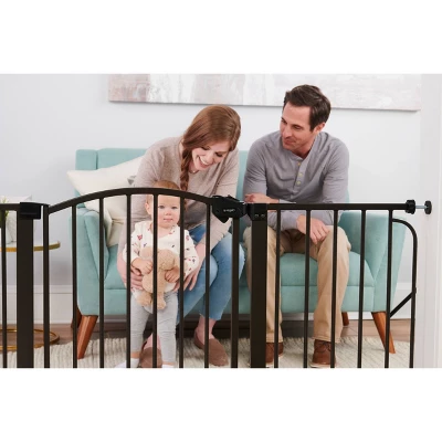 Regalo Home Accents Super Wide Safety Gate 2 Regalo Home Accents Super Wide Safety Gate - Image 2