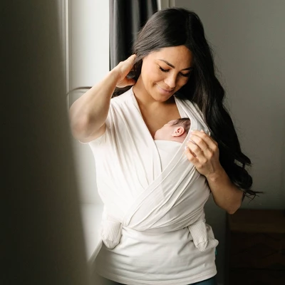 Moby Bump & Beyond T-Shirt Wrap Baby Carrier - Ivory - S 8 Moby Bump & Beyond T-Shirt Wrap Baby Carrier - Ivory - S - Image 8