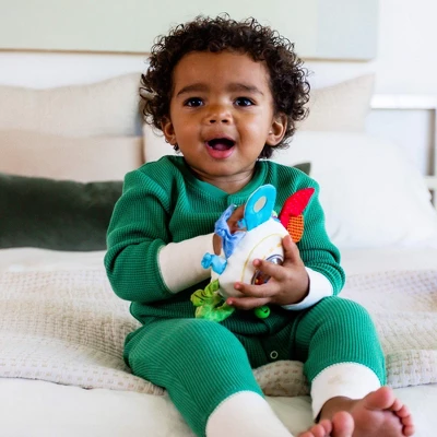 HABA Teether Cuddly Rainbow Round - Soft Activity Toy With Rattling & Teething Elements 3 HABA Teether Cuddly Rainbow Round - Soft Activity Toy With Rattling & Teething Elements - Image 3